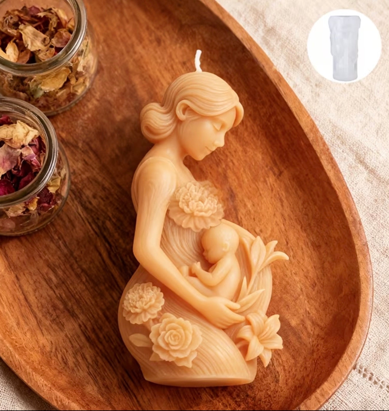 💥DISPONIBLE PRONTO💥 Mother’s Embrace Silicone Mold (Mother & Baby with Flowers)