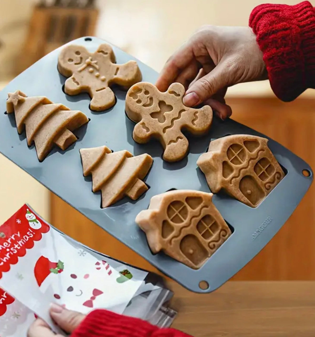 Silicone Mold Gingerbread House, Christmas Tree and Gingerbread Man Shapes